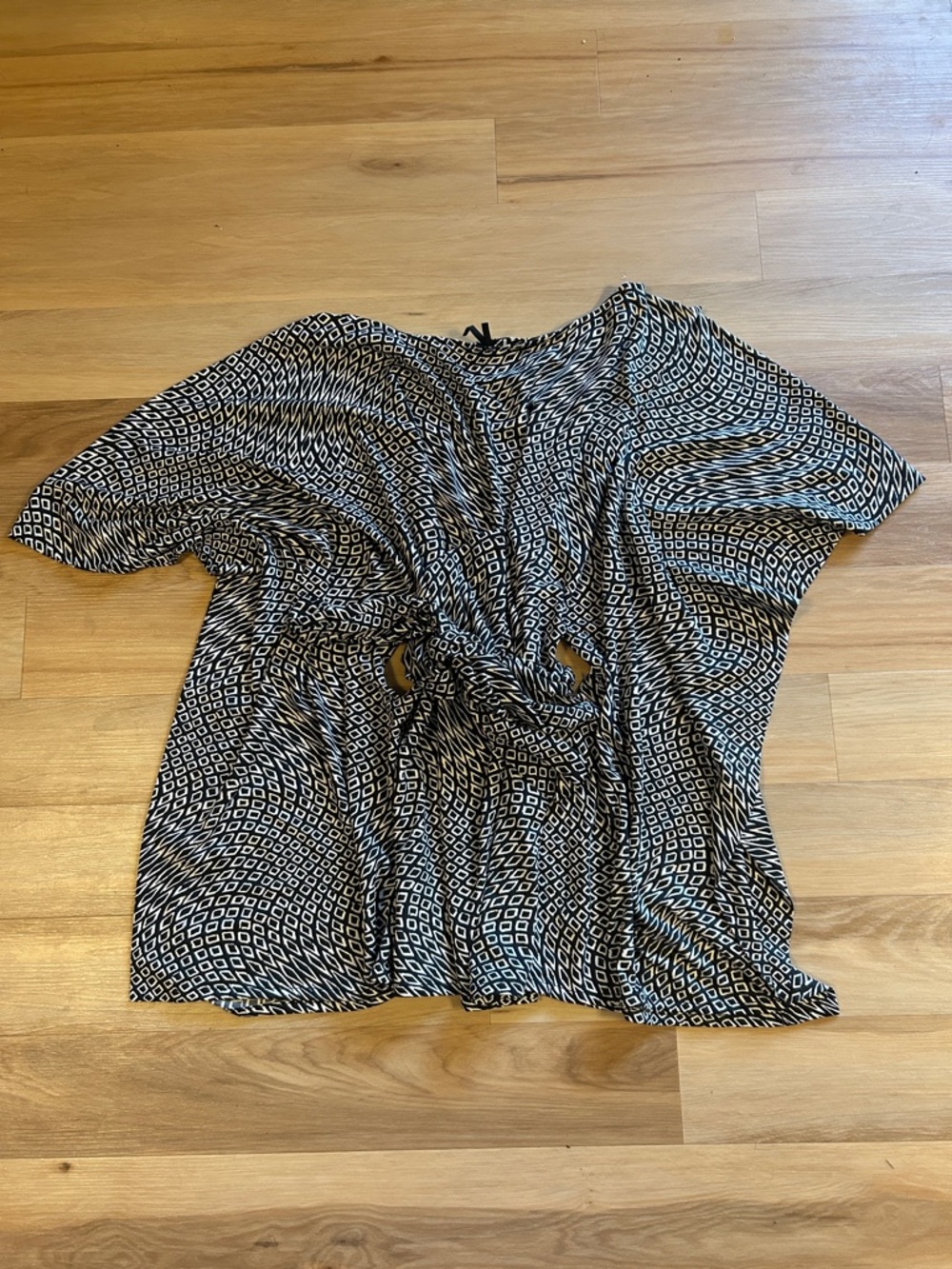 Lapis Black & White Geometric Tie-Front Blouse